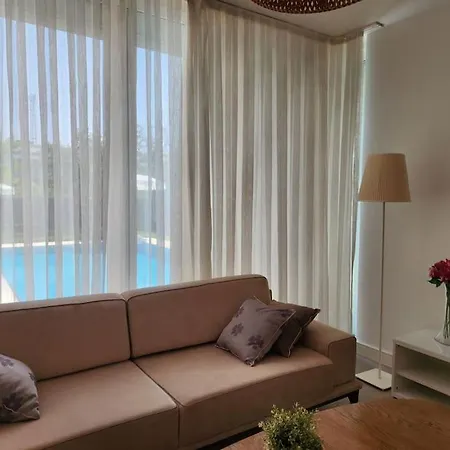 Βίλα Feronia A11